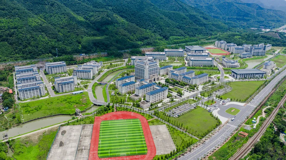 肇庆医学院校园环境